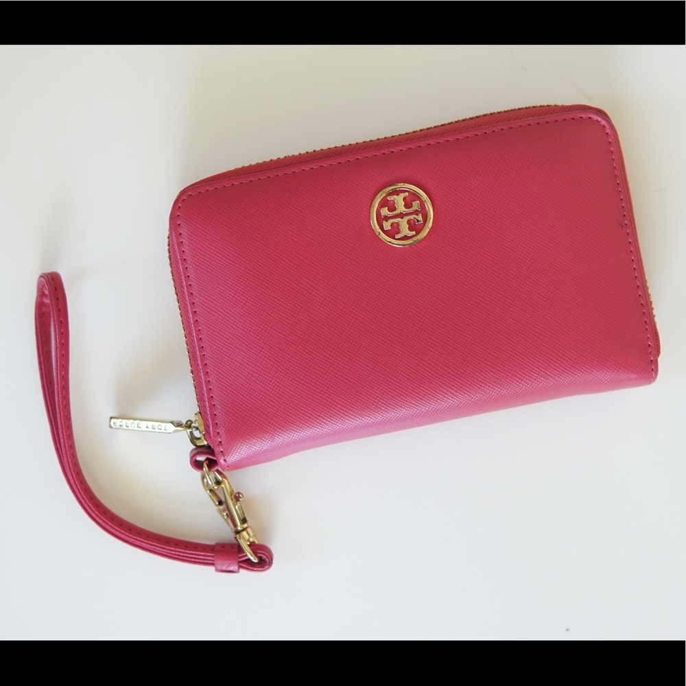 Tory Burch Robinson wristlet wallet